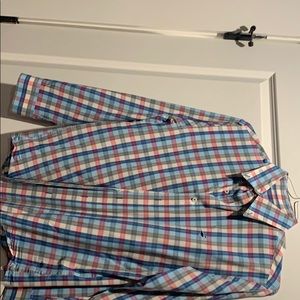 Properly tied button down